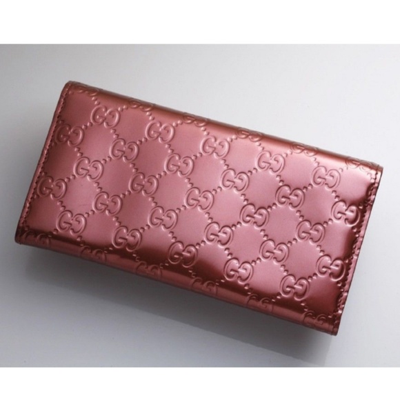 100% Auth Gucci Lovely Patent Bifold Wallet - Picture 2 of 8